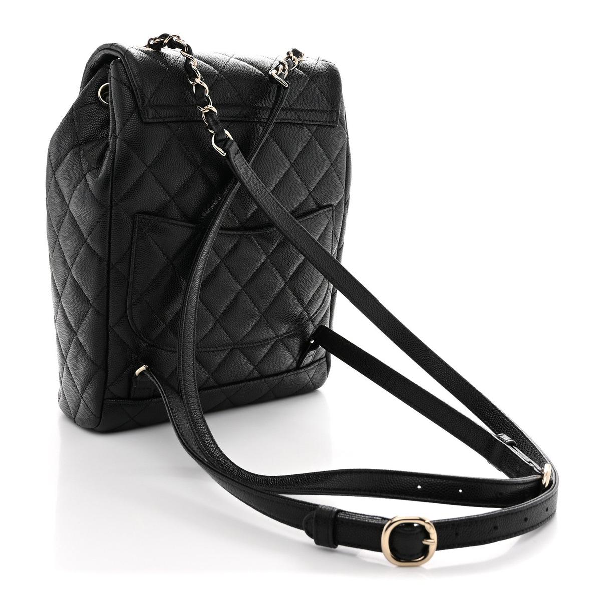 3/4 back view with straps