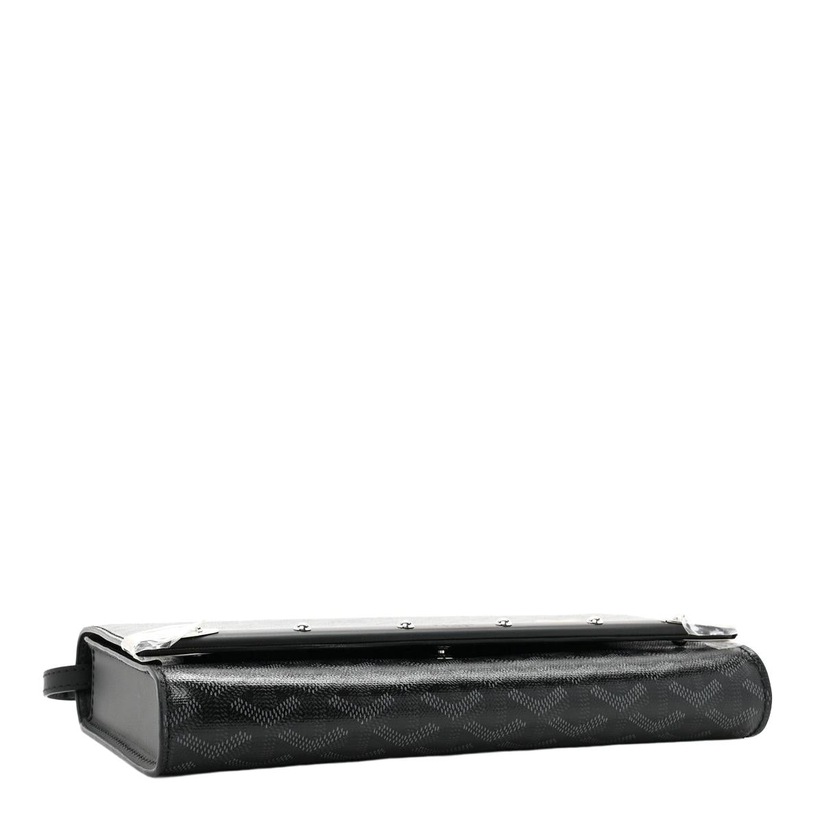 Goyard Monte-Carlo Flat Clutch Black Goyardine — side profile view