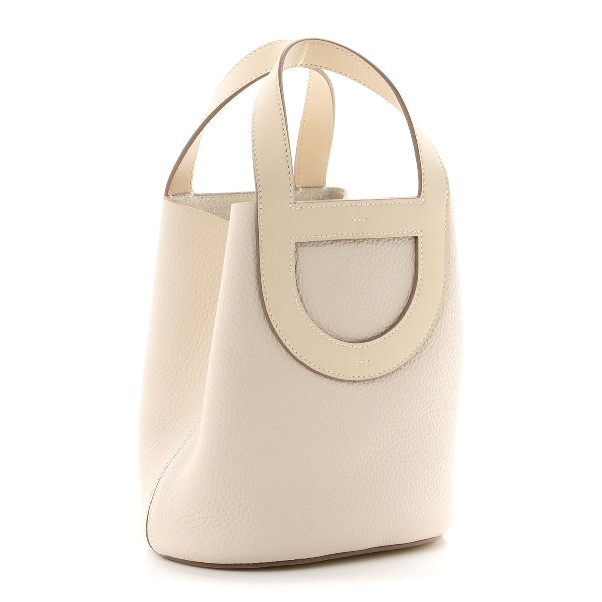 Hermès Taurillon Clemence Swift In-The-Loop 18 Bag Craie