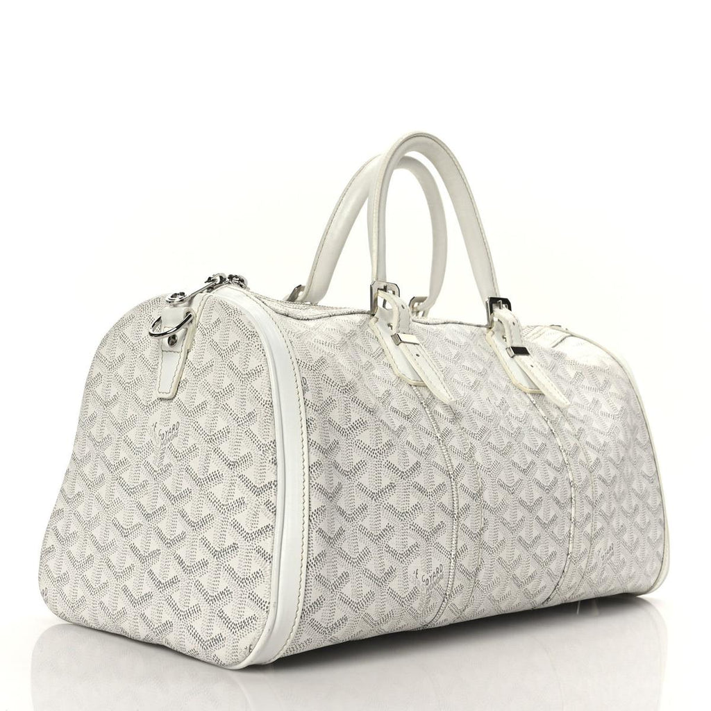 3/4 back view