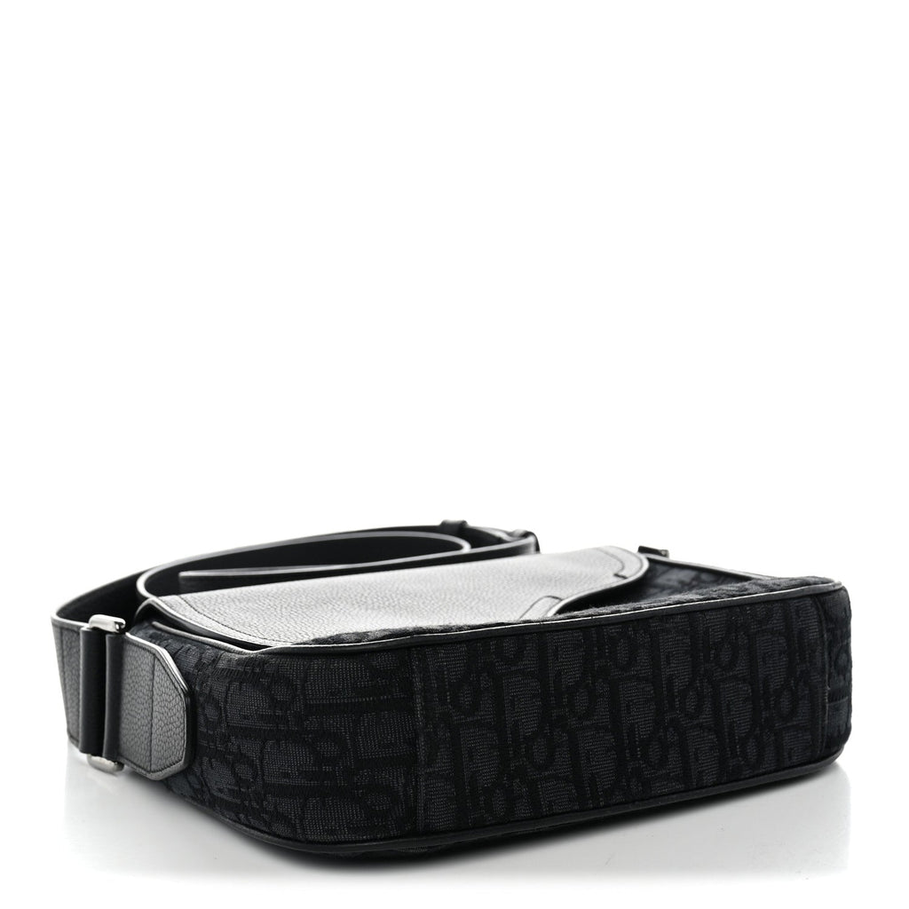 DIOR MEN'S SADDLE MESSENGER BAG IN GRAINED CALFSKIN
