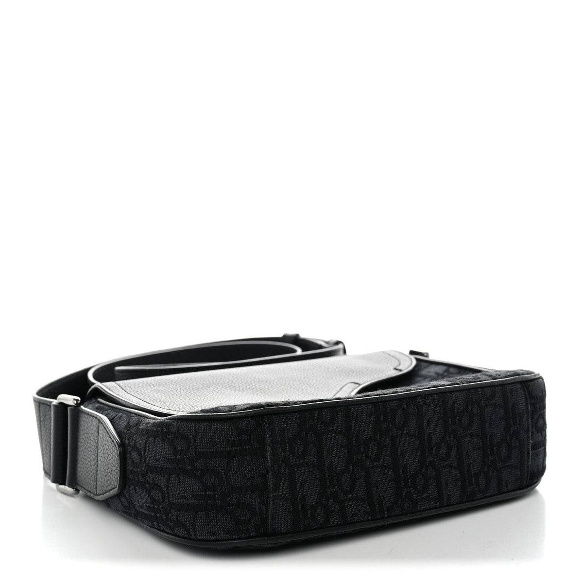 DIOR MEN'S SADDLE MESSENGER BAG IN GRAINED CALFSKIN