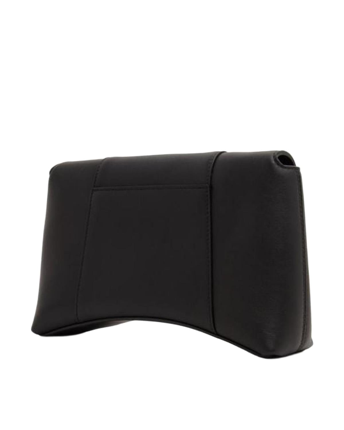 3/4 back view