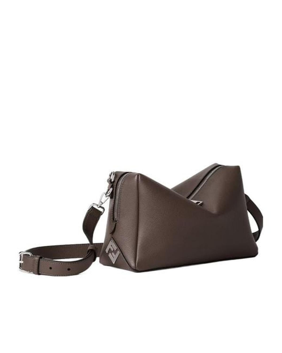 3/4 back view